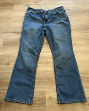 Levi Strauss Signature At Waist Misses Short 14 Bootcut Jeans