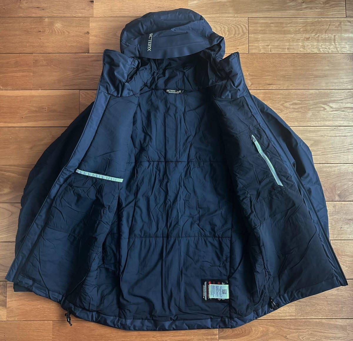 【New】ARC'TERYX Beta Insulated Jacket Men's  - Black Sapphire - Size S - Navy image 2