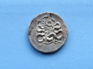 Mysia tetradracma cistoforico di Pergamo. 123 10 a.C. argento 12 58 grammi originale