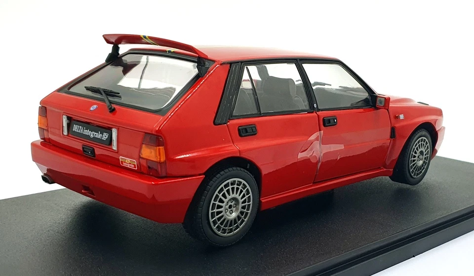 Solido 1/18 Scale S1807807 - Lancia Delta HF Integral Edizione Final 1995 Red - Image 2 of 4
