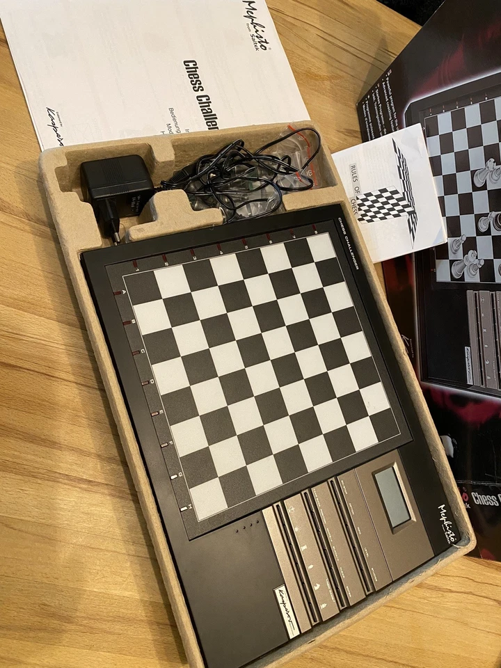 Kasparov Saitek Mephisto Chess Challenger Schachcomputer 1990 Anleitung OVP Rar - Bild 2 von 4