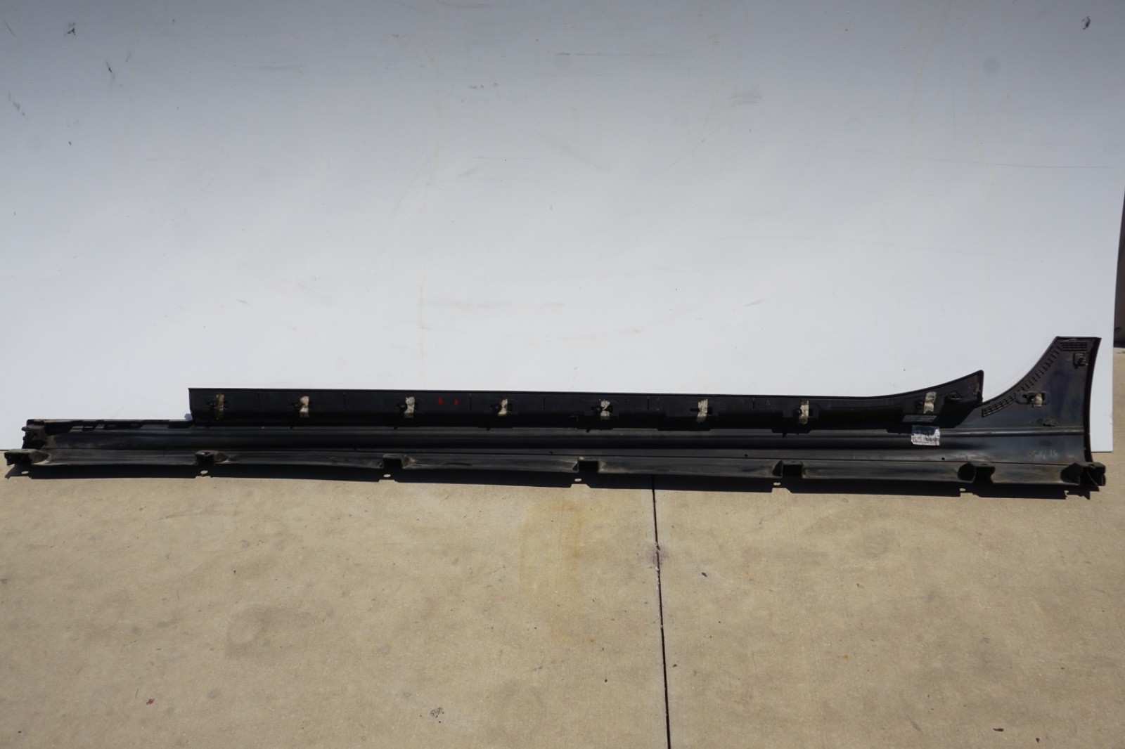 Maserati Ghibli S Q4 2014-2020 Right Rocker molding