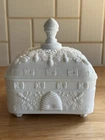 VTG Indiana Glass Company Honeycomb Bee Box Milk Glass w/ Legs & Lid Bees & Hive