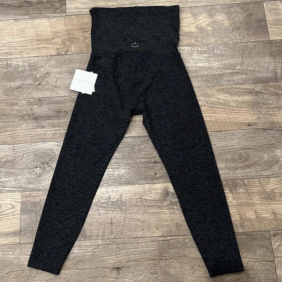 NWT Beyond Yoga Beyond The Bump Maternity Legging Space Dye Gray Sz M SD3411M - Image 3 of 4