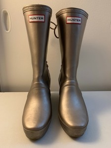 wedge rain boots
