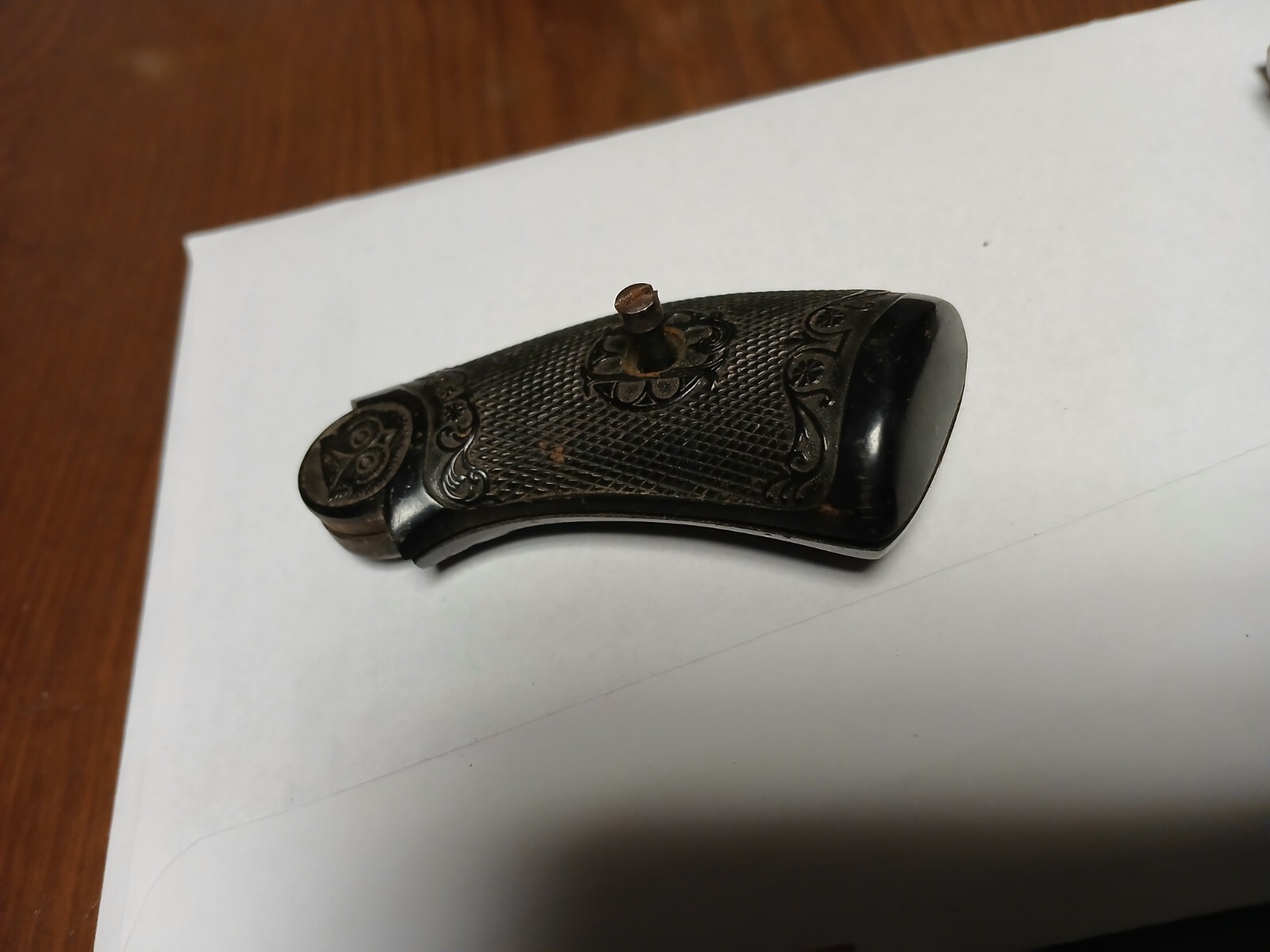 IVER JOHNSON Small Frame Owl Head Grips NICE CONDITION