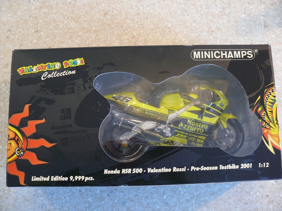 1/12 Minichamps Valentino Rossi Collection 2001 Honda NSR500 Test bike . - Image 3 of 4