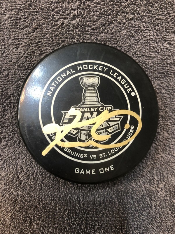 St. Louis BLUES Keith TKACHUK #7 SIGNED Stanley CUP Game PUCK 1 Holo COA HOF 26
