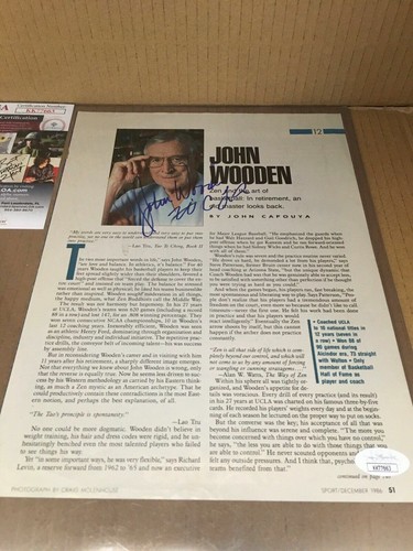 John Wooden signed UCLA Bruins CBB HOF autographed Magazine Page JSA COA - Picture 2 of 4
