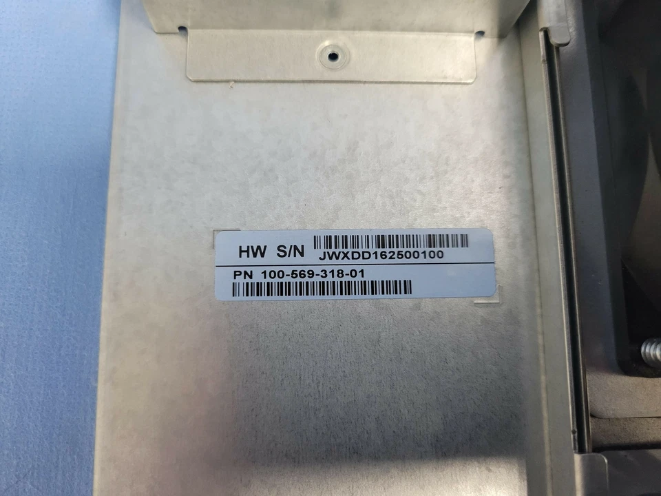 EMC Isilon Fan Cage Assembly w/ 3 x Fan Module for HD400 Series 100-569-318-01 - Image 3 of 4