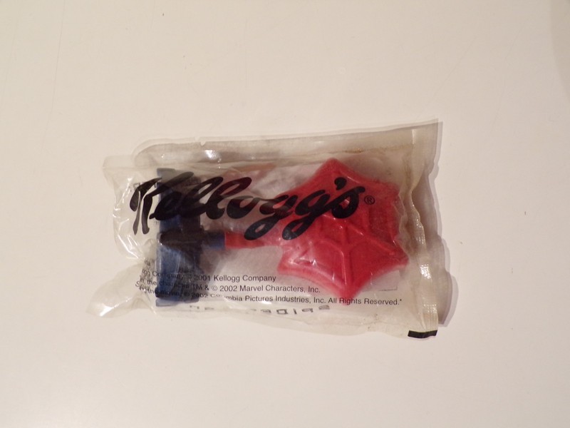 KELLOGG'S SPIDER-MAN WEB SHOOTER 4" Wrist Water Squirter Toy from Cereal Box