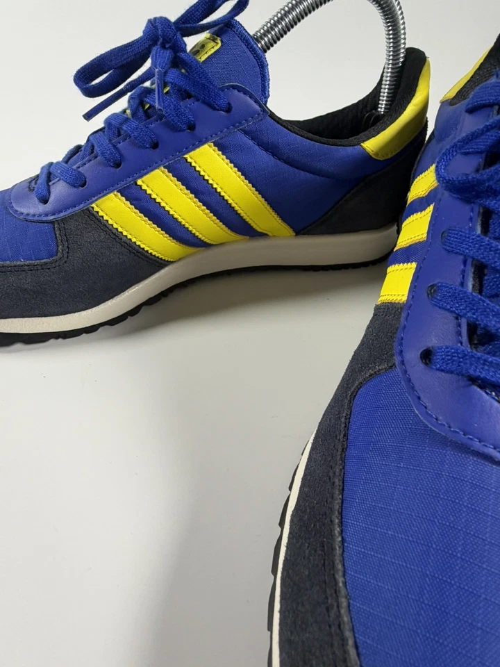 Adidas Adistar Racer UK7.5 2012 Bluebirds True Blue  Vintage Runner Cardiff City - Image 3 of 4
