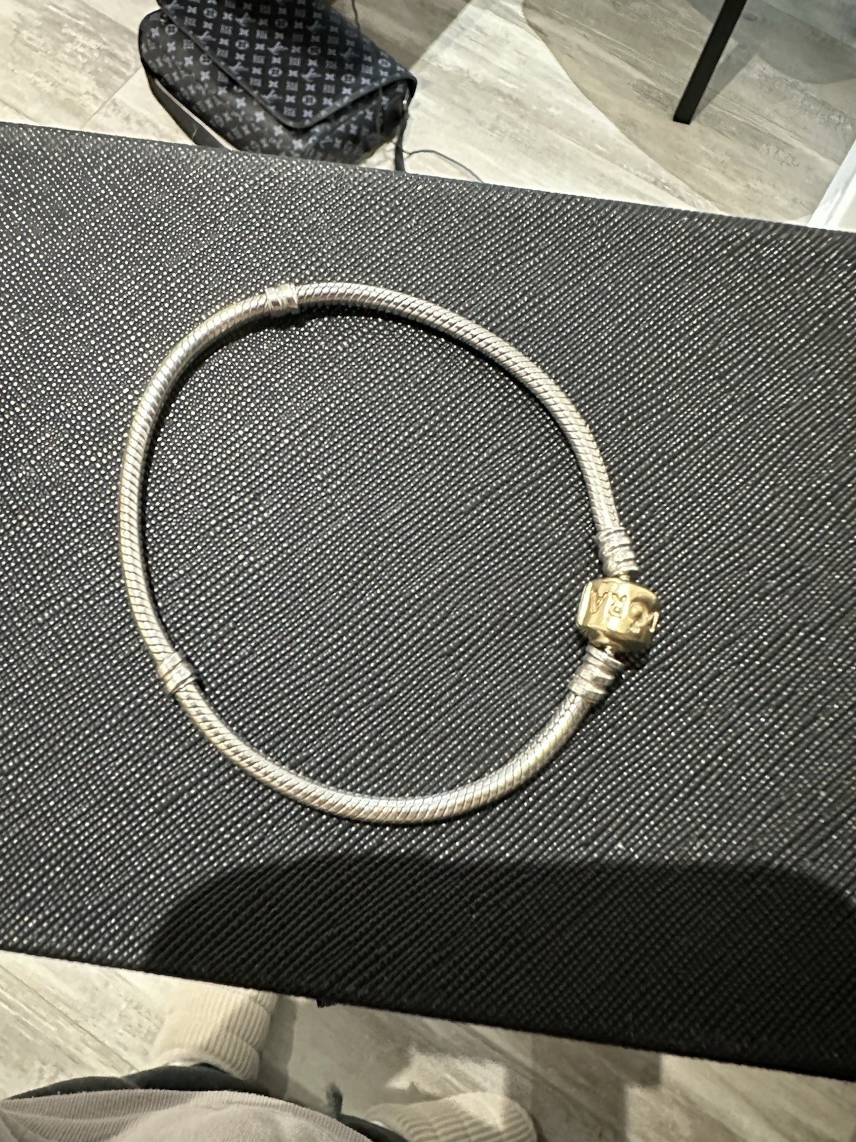 Picture 1 of 4