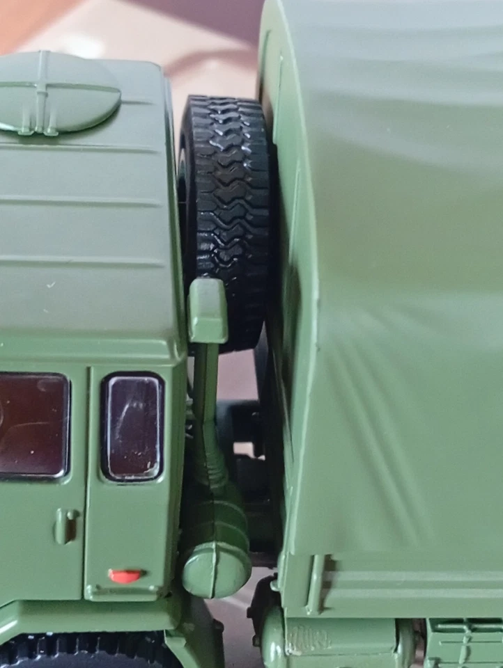 camion 1:43 Iveco ACL75 militare - Immagine 2 di 4