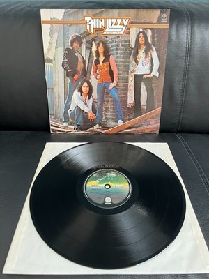 THIN LIZZY/Fighting -LP-Vinyl: M-/Cover:EX+/ 1st. D.1975/''Silber Dollar''/SPACE