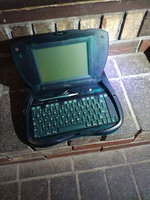 Apple Collectible eMate 300 - Apple's Only Touchscreen Laptop working condition
