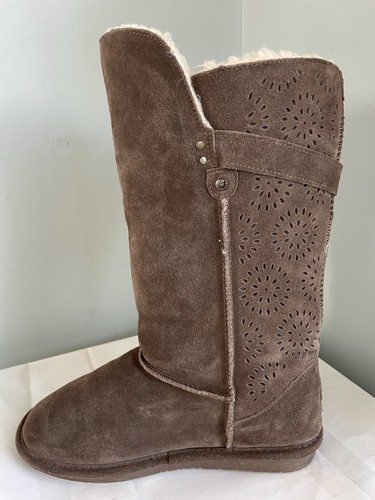 Stivali donna scamosciati alti BEARPAW taglia 10 pelliccia foderati finta fiori traforati marrone - Foto 10 di 14