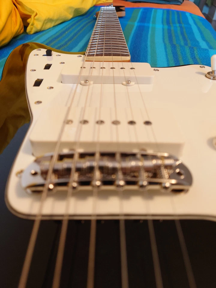 Squier CV 60s Jazzmaster LRL BLK - Bild 4 von 4