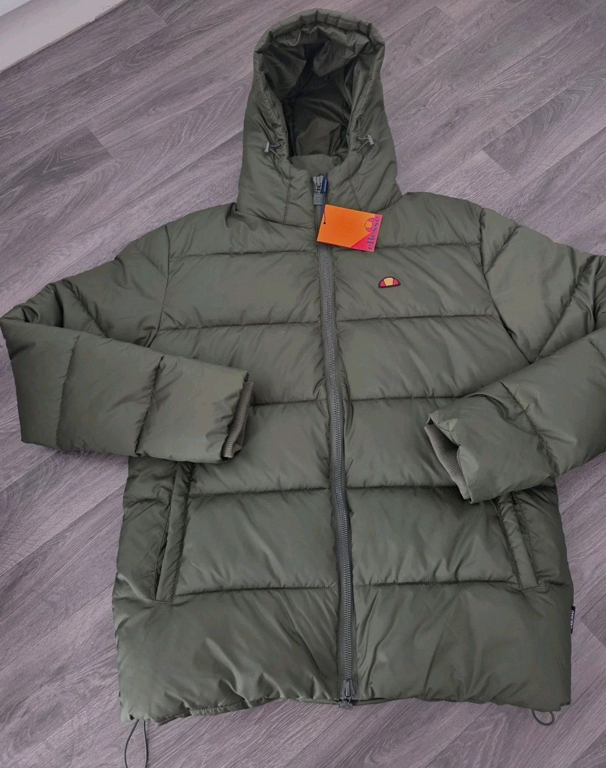 BNWT ELLESSE OLIVE ARMY GREEN BUBBLE PUFFER JACKET COAT LARGE L 23" P2P 42 CHEST