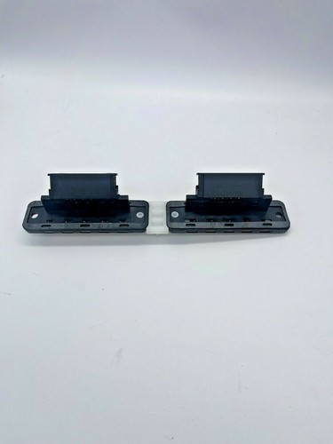 Genuine Mercedes Vito W639 Sliding Door Contact Plates 2003 2014 A6398200311 - Picture 2 of 3