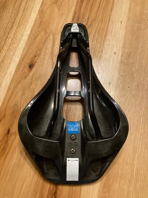 Shimano PRSA0190 142mm Bicycle Saddle - Black - Image 3 of 3