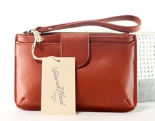 Universal Thread- Zip Closure Wallet Wristlet Red/KG10262-NWT-Original Packaging