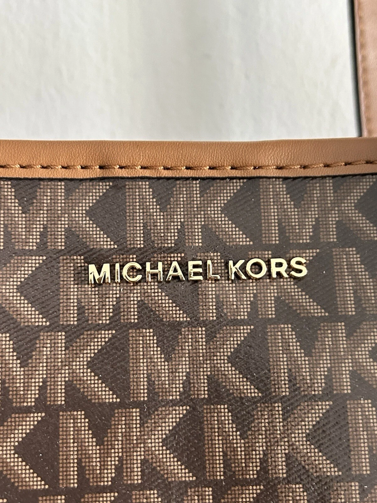 Borsa grande Michael Kors Eliza marrone con logo ghianda nuova con etichetta