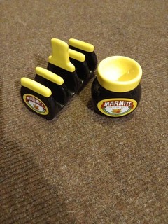 MARMITE CERAMIC TOAST RACK & EGG CUP