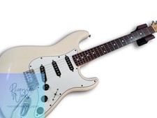 Chitarra elettrica SQUIER CST-30S