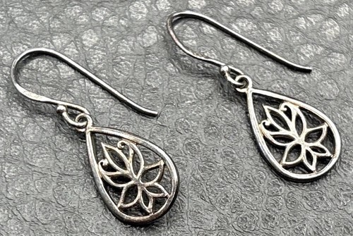 Vintage Oxidized Sterling Silver Filigree Lotus Flower Teardrop Dangle Earrings
