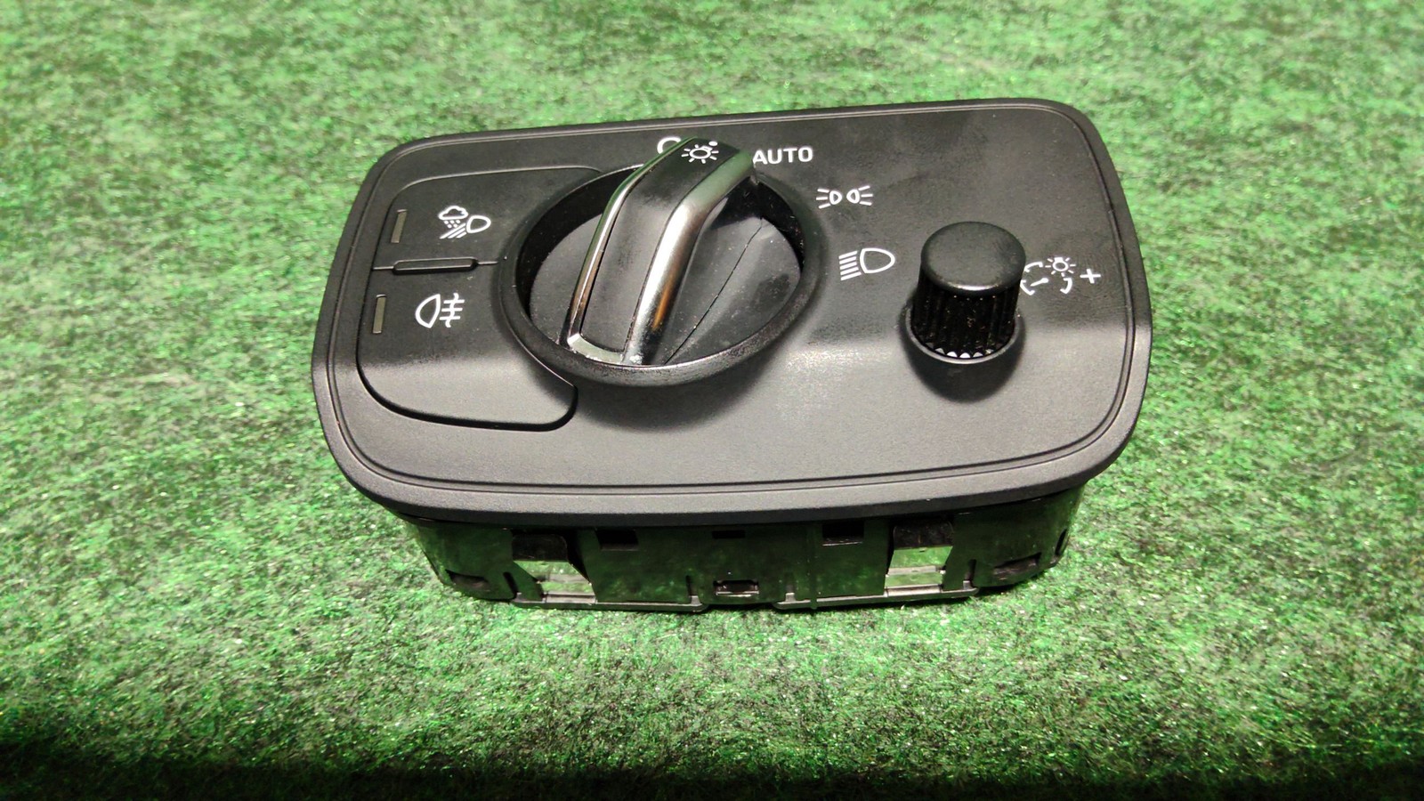 2015-2020 Audi A3 Quattro Multiswitch Front Headlights Control Oem 8v0941531ar