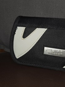  Sony PSP PlayStation portable Mini Carrying Case Travel Bag With Clip 