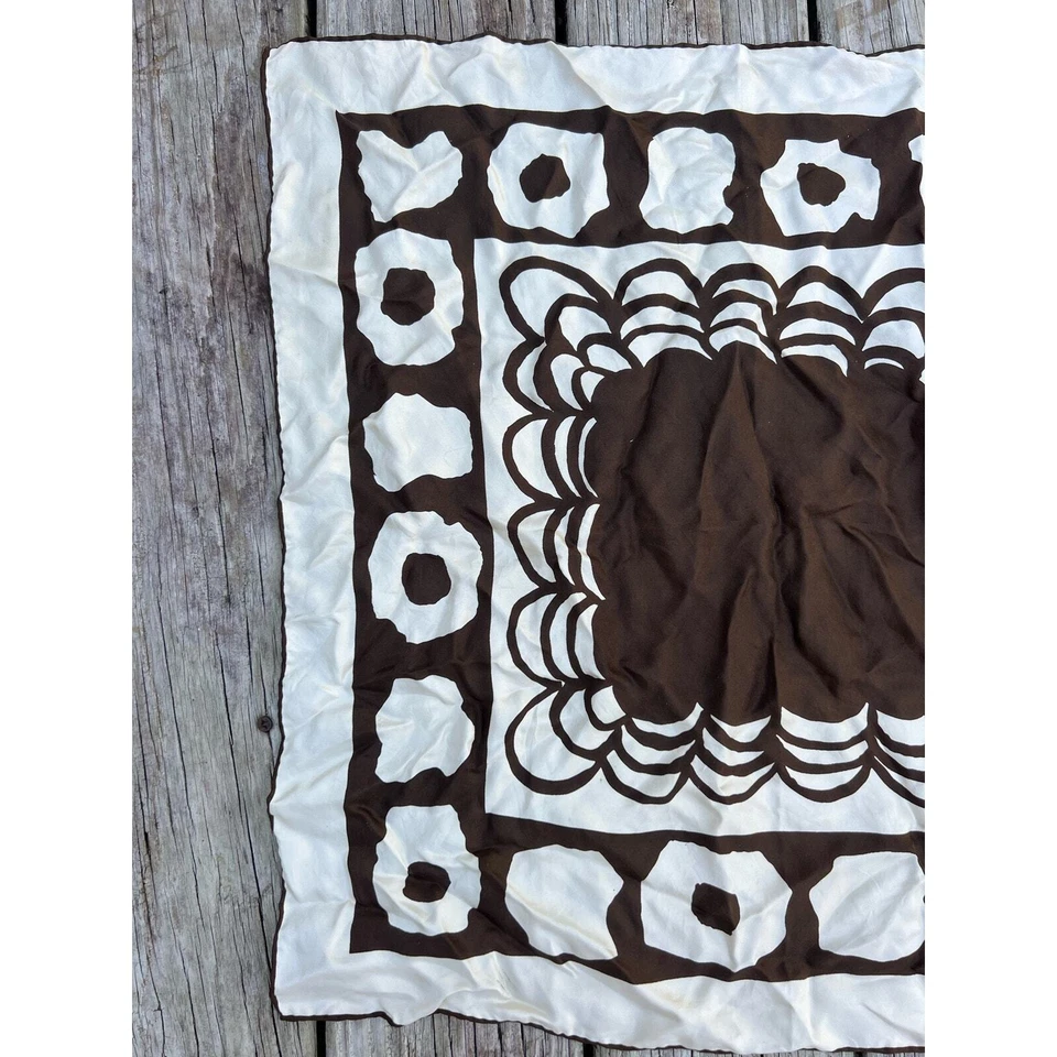 Bufanda de Seda Givenchy Vintage Cuadrada Abstracta Marrón Blanco Retro Diseñador Lunares Foto 4 de 4