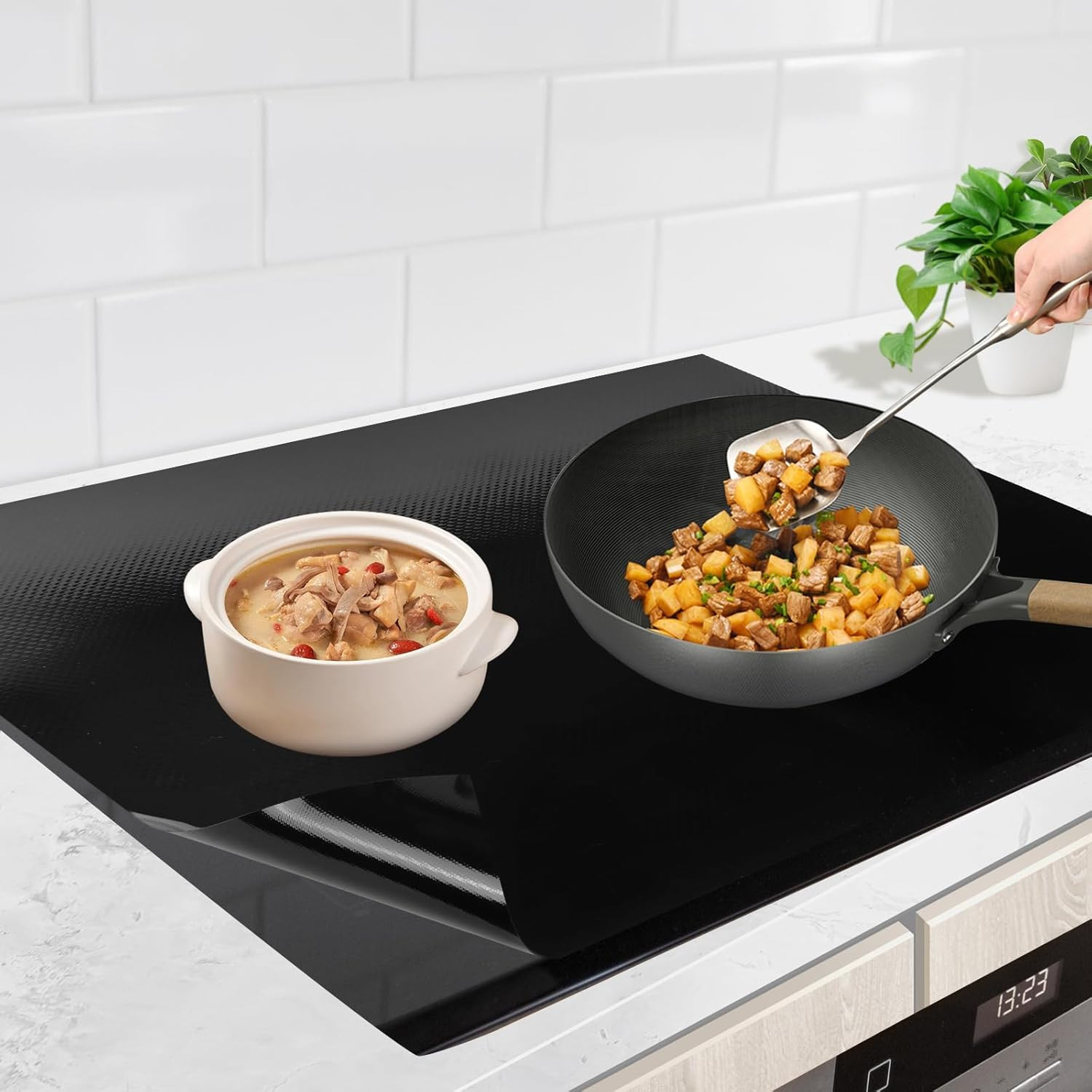 Tappetino Silicone Induzione 52x78: Protezione Invisibile e Chic