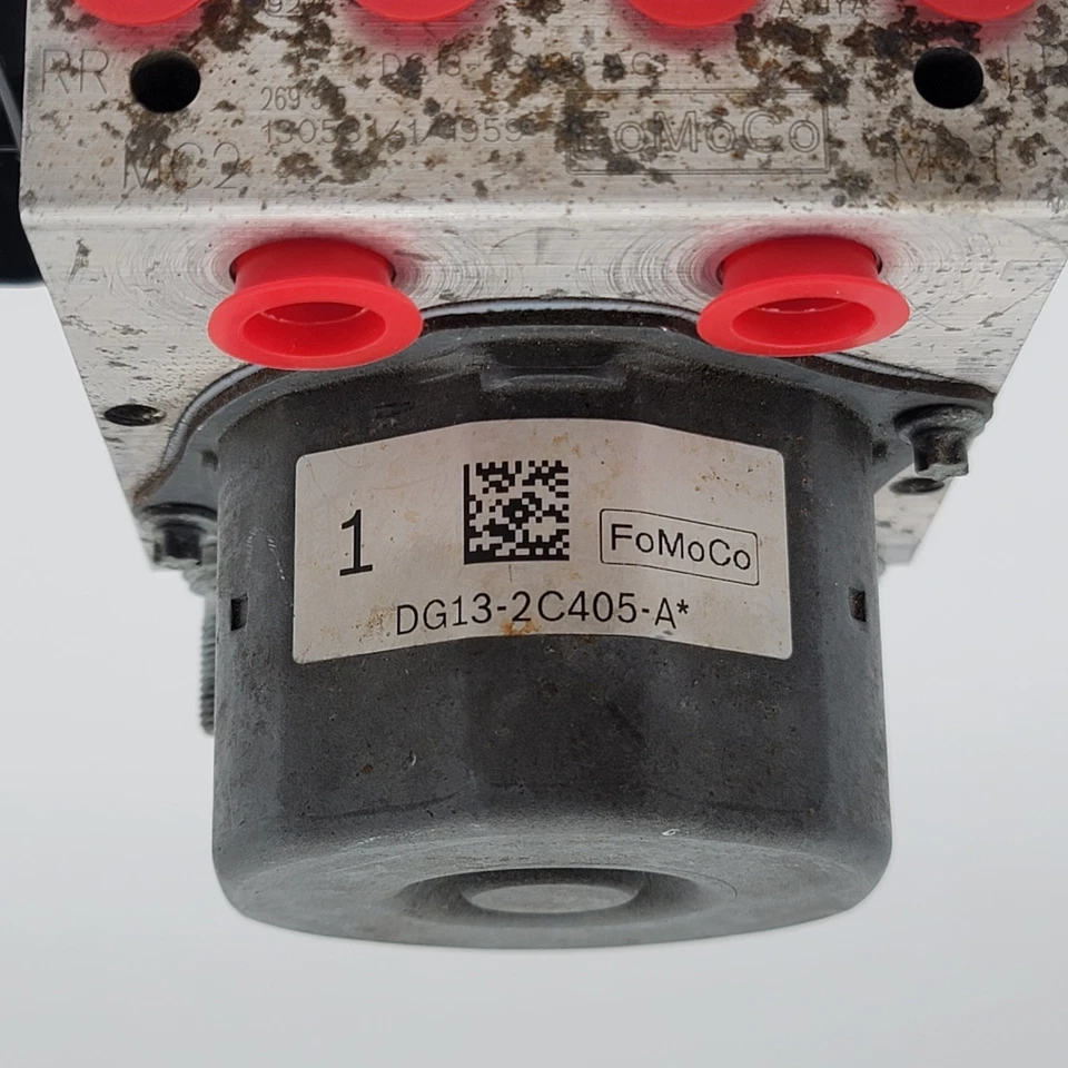 2014 2015 Lincoln MKS ABS Anti Lock Brake Pump Control Unit OEM DG13-2C405-A - Image 4 of 4