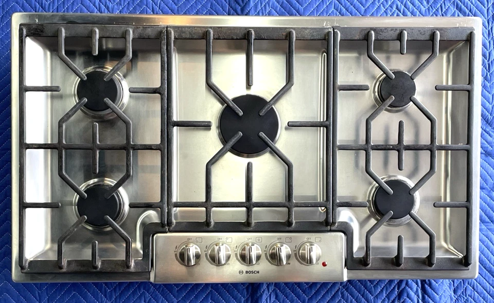 Cocina de gas Bosch 36" 5 quemadores acero inoxidable / NGM8654UC Foto 2 de 4