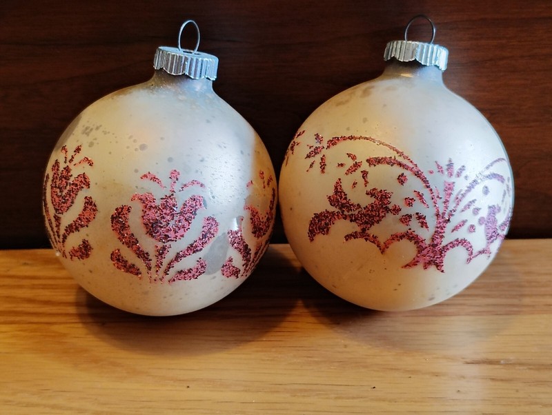 2 Shiny Brite Ornaments Gold Red HTF 65MM 2.5" Vintage Glitter Flocked Set