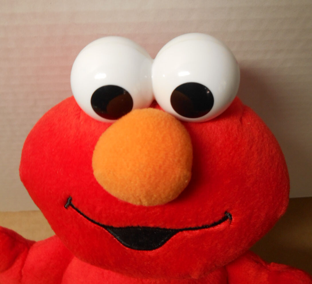 Fisher Price Sesame Street Elmo 2002 Plush 11