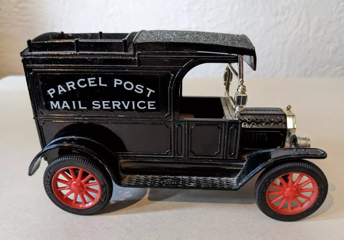 Ertl replica ford 1913 cheap model t van bank