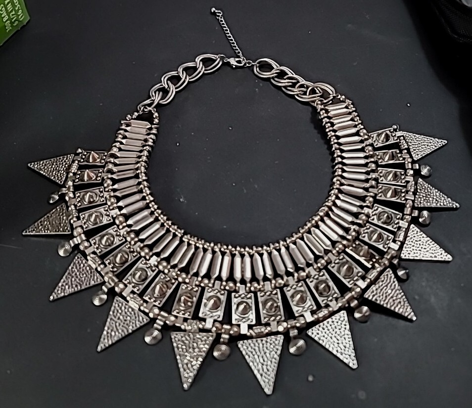Goth/Elegant Silvertone Collar Statement Necklace… - image 2
