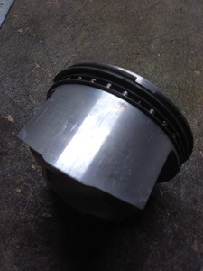 Nice used FORGED 2 relief 4.3L litre chevy v6 pistons +.030