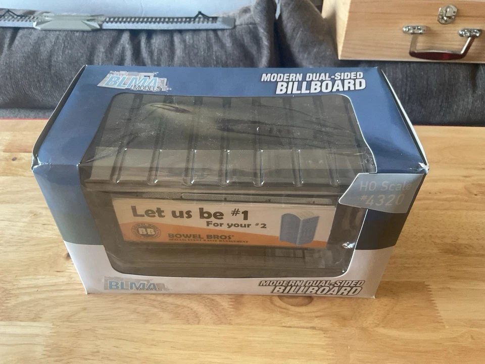 BLMA Models HO scale modern billboard - NEVER USED - Image 3 of 4
