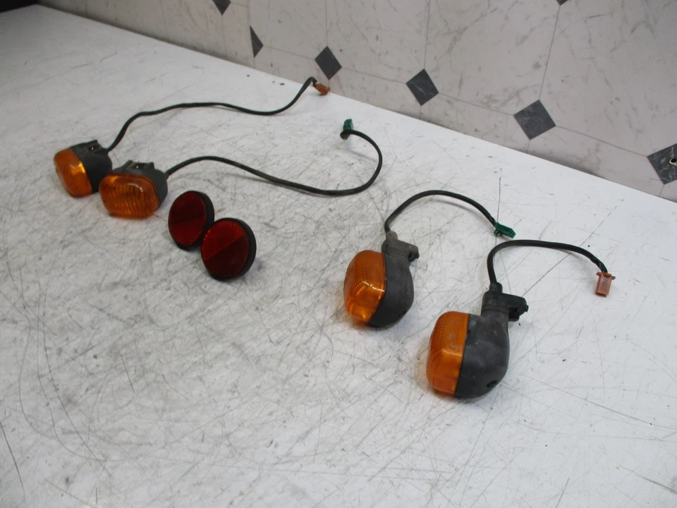 Yamaha Zuma yw125 2011 11 2009 - 2014 luz de giro delantera trasera izquierda derecha. Foto 2 de 4