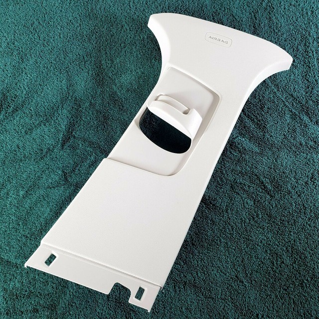 2018 Ford Focus RIGHT SIDE B PILLAR PLASTIC TRIM COVER PANEL GRAY *20K