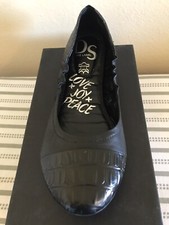 Wome's Flat Dress/casual Leather Shoes. Free Same Day Shipping./