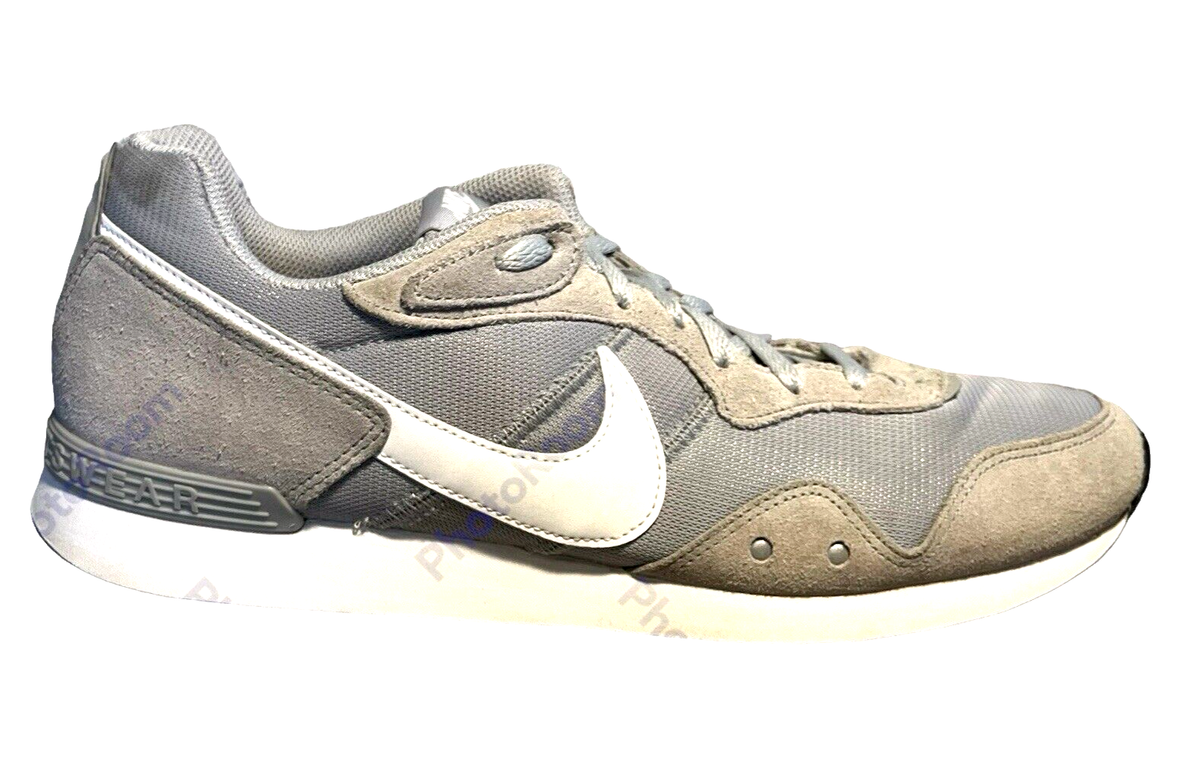 nike men's venture runner