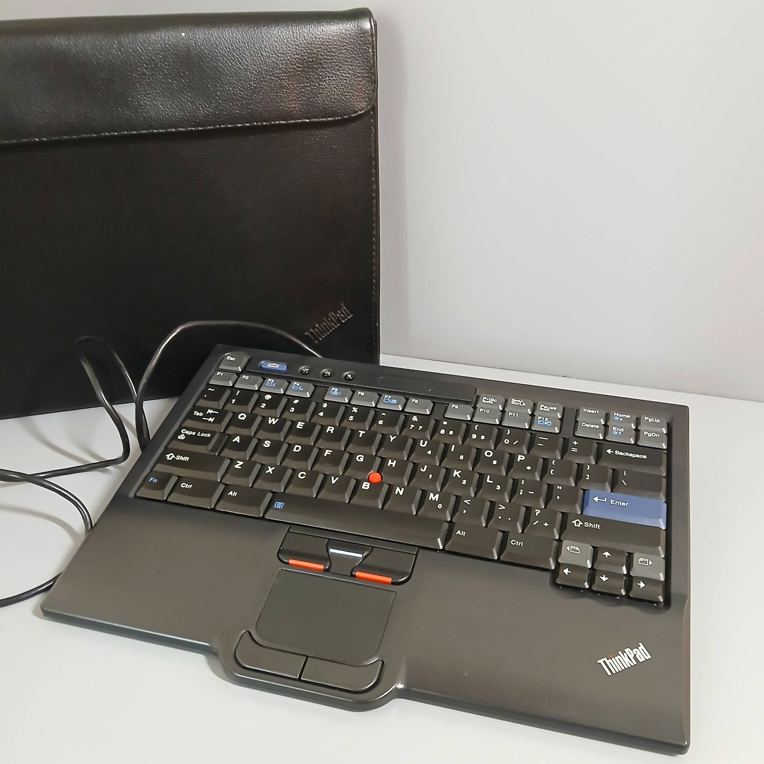 Lenovo ThinkPad SK-8845 USB UltraNav Keyboard w/ TrackPoint 