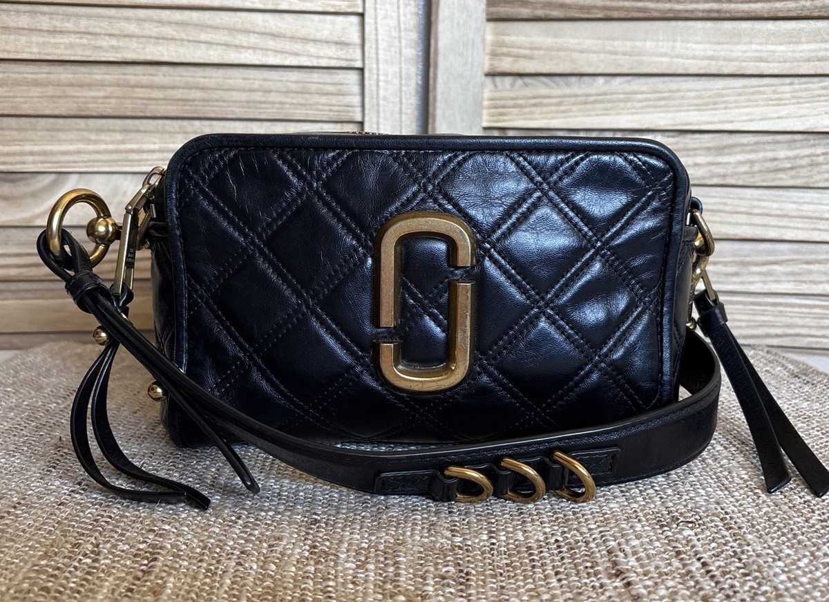 MARC JACOBS-The Softshot 21 (Black) Natural Grain Calfskin Quilted 