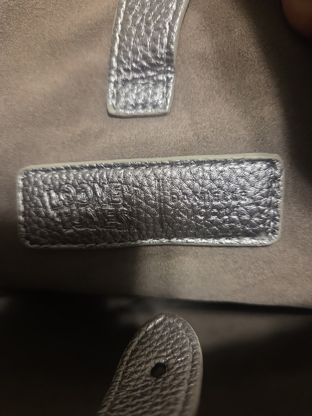 DANIELLE NICOLE  looney tunes bugs bunny purse - image 11