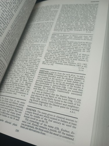 New Bible Dictionary - Third Edition By Marshall, Millard, Packer, Wiseman - Picture 13 of 21